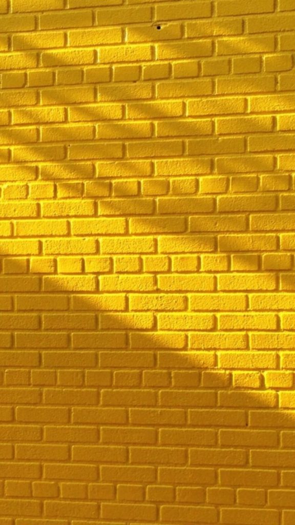 736x1308 Muro de ladrillo amarillo con hermosa iluminación. Papel tapiz  amarillo de Aesthetic, Mostaza Aesthetic - Todo fondos